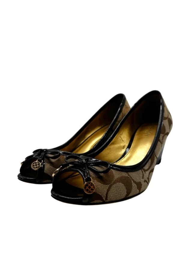 COACH - CHENESNUT PUMP KAKHI - Image 12